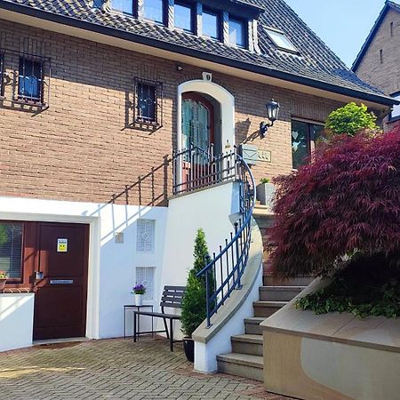 Xanten Basement Suite Екстер'єр фото