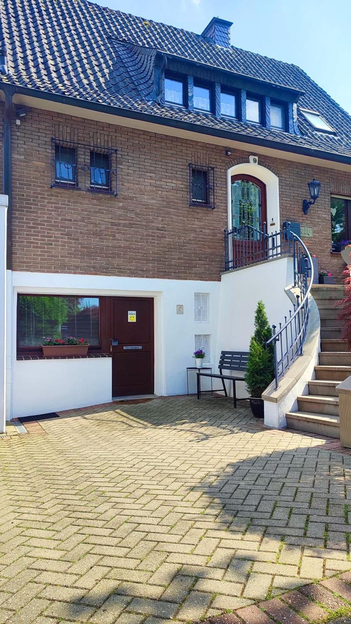 Xanten Basement Suite Екстер'єр фото